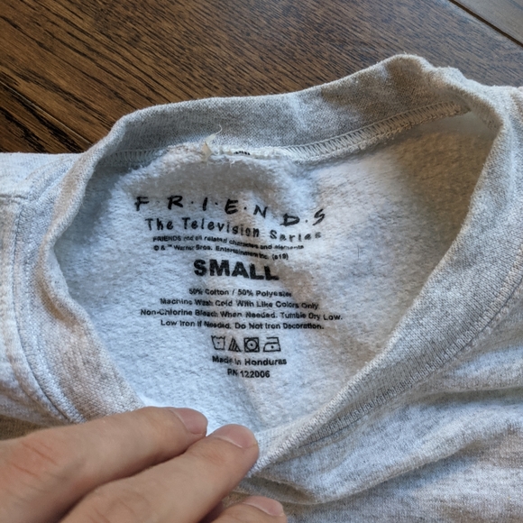 Friends Crew Neck Sweater Size Small - Picture 3 of 4